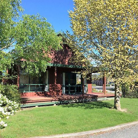 Cedar Chalets And Barkers Lodge Methven Exterior foto