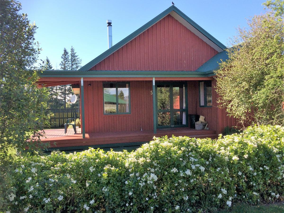 Cedar Chalets And Barkers Lodge Methven Exterior foto