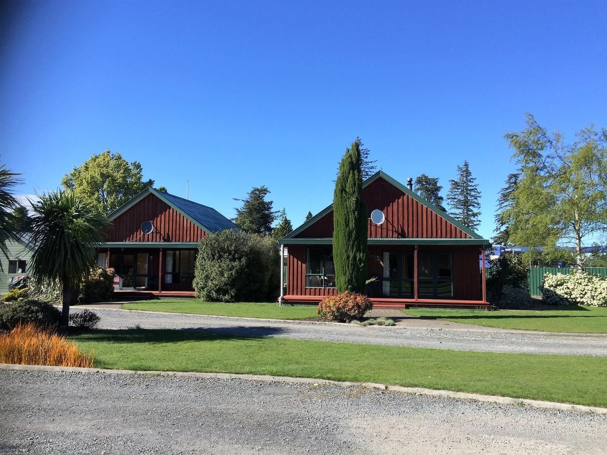 Cedar Chalets And Barkers Lodge Methven Exterior foto